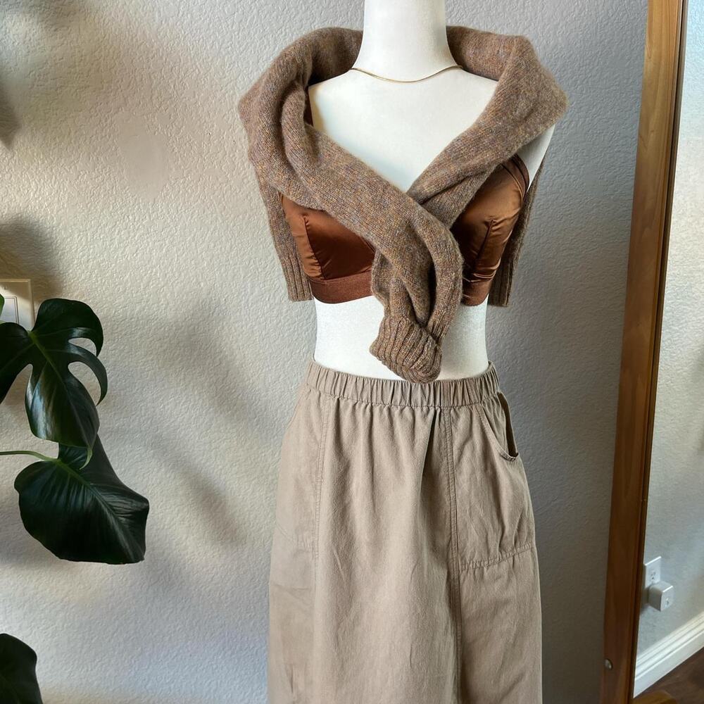 Vintage neutral midi skirt